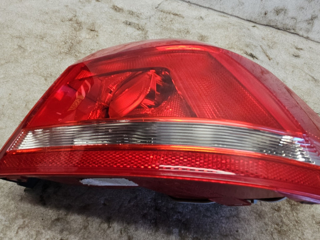2012-2015 Volkswagen Passat Rear Right Outer Tail Light Lamp OEM 561945096H