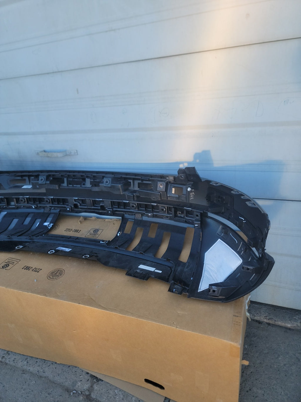 2027 RIVIAN R2 REAR BUMPER COVER ASSEMBLY (Black)OEM