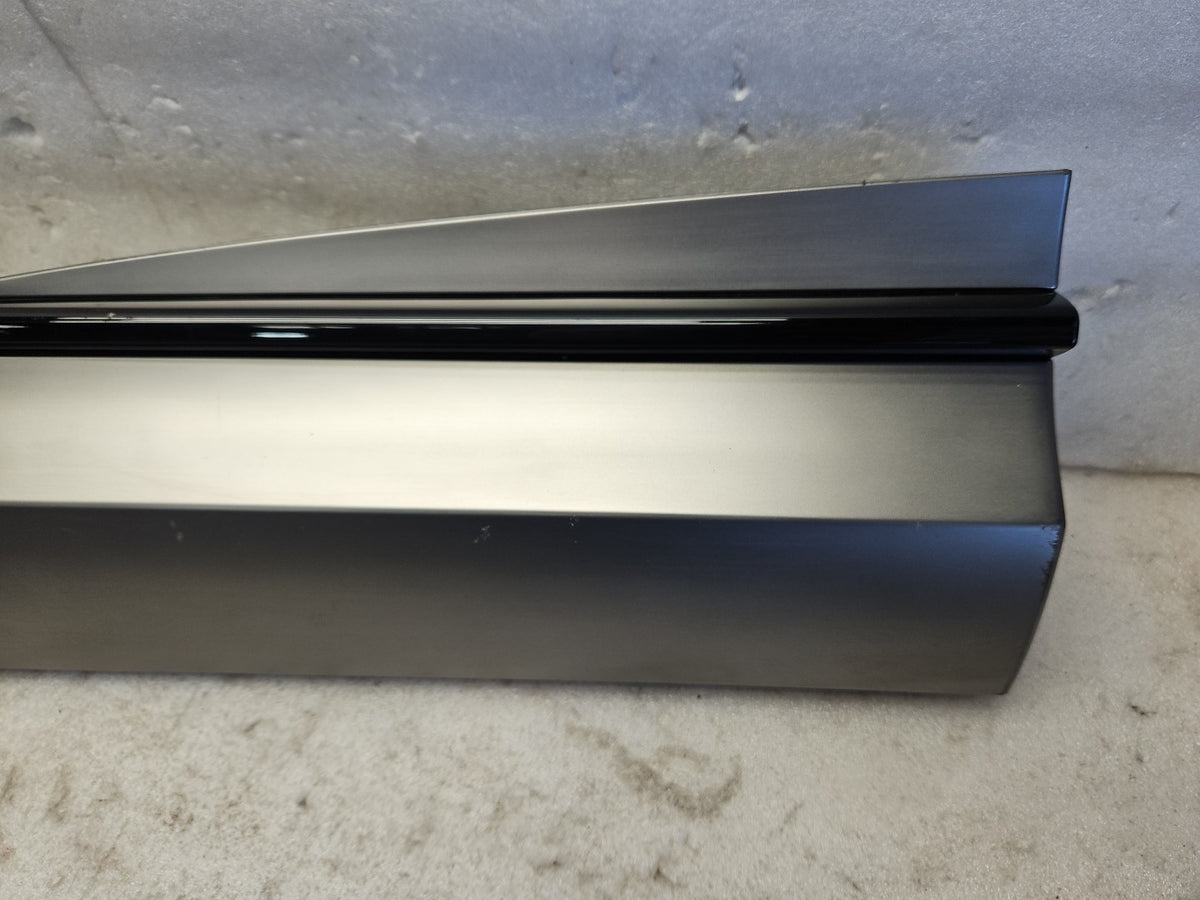 2022-2024 GENESIS GV60 Right Rear Door Bottom Molding 87776-CU000 OEM