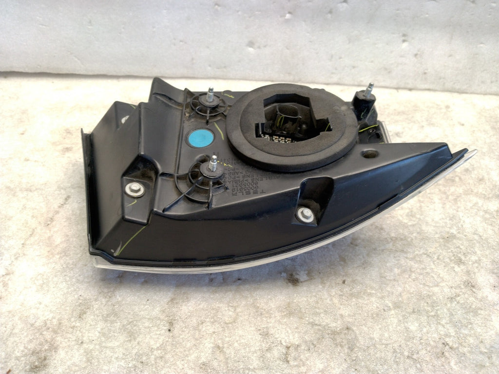 2013 Tesla Model S Rear Right Outer Tail Light Trunk Liftgate 6005919-00-C OEM