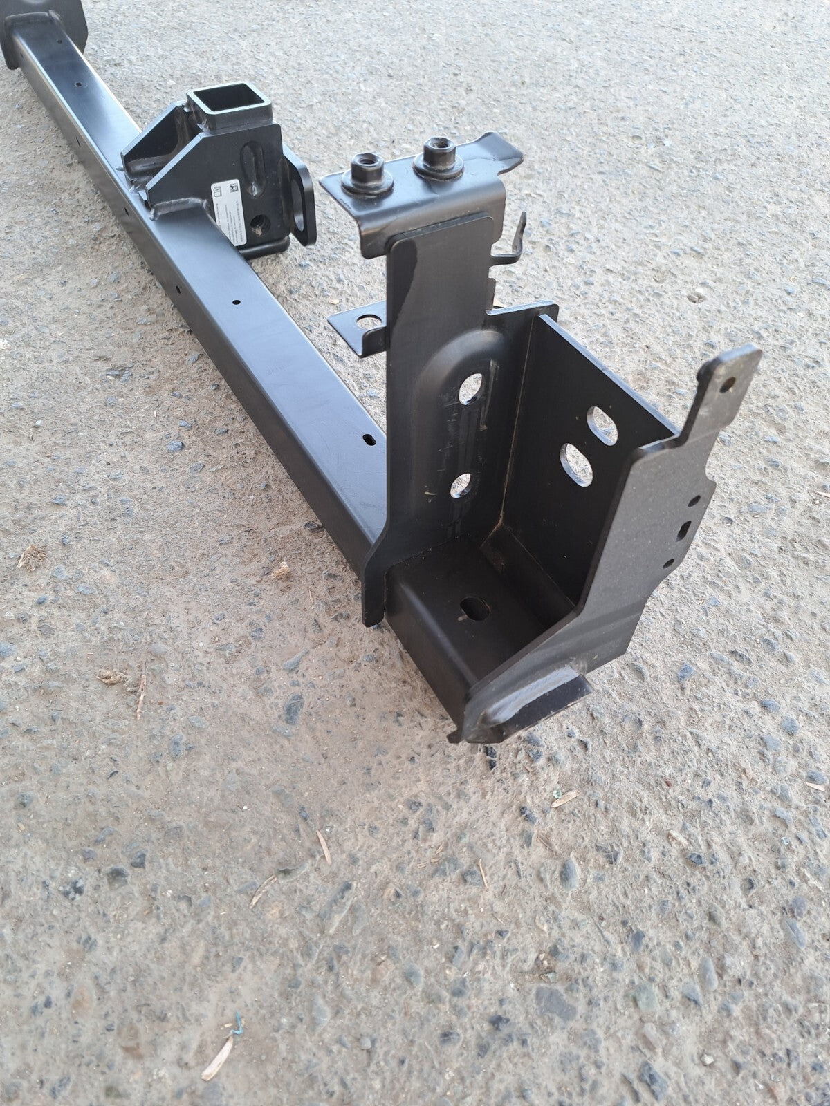 Rivian R1S 2021-2023 Tow Hitch OEM PT00014954-D.1