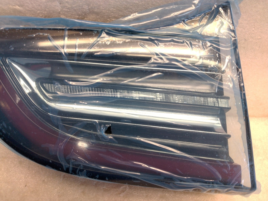 NEW 2017-2020 TESLA MODEL 3 LEFT INNER LED TAIL LIGHT 1077402-00-G OEM