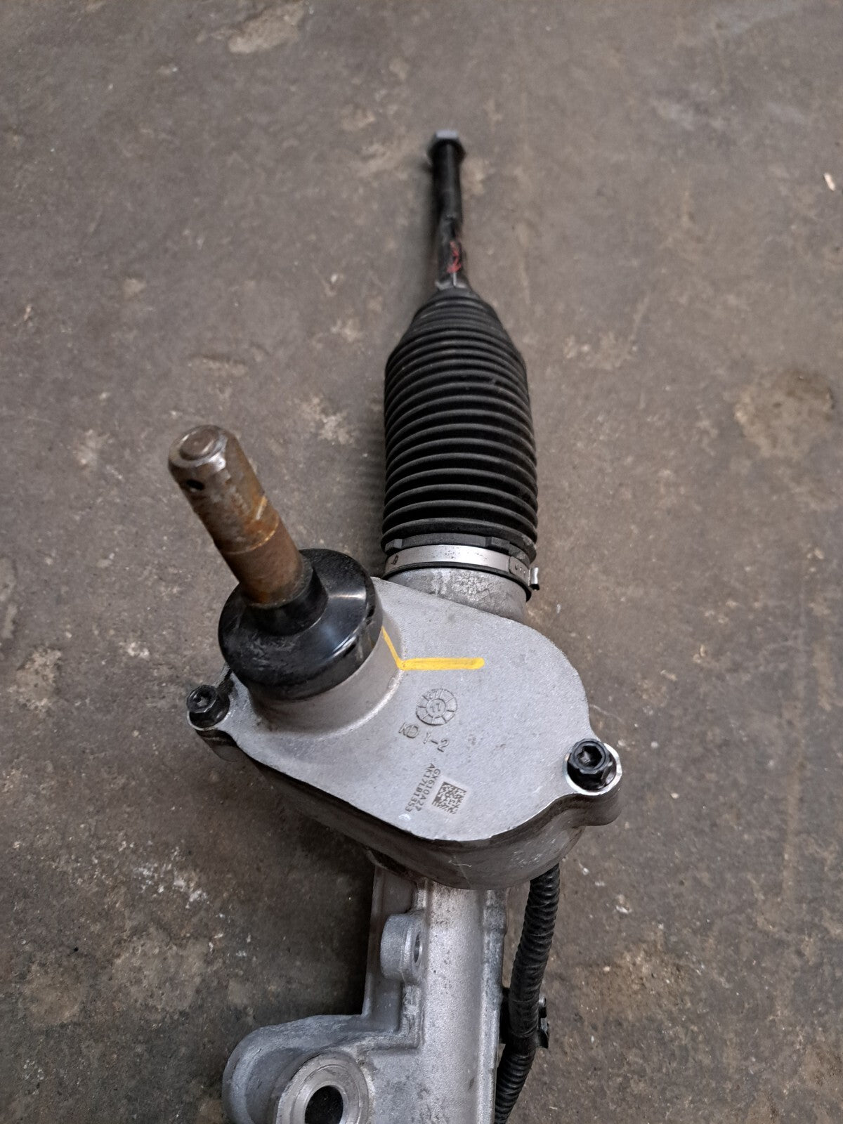OEM 2020 - 2023 Tesla Model Y Front Power Steering Rack and Pinion good conditio