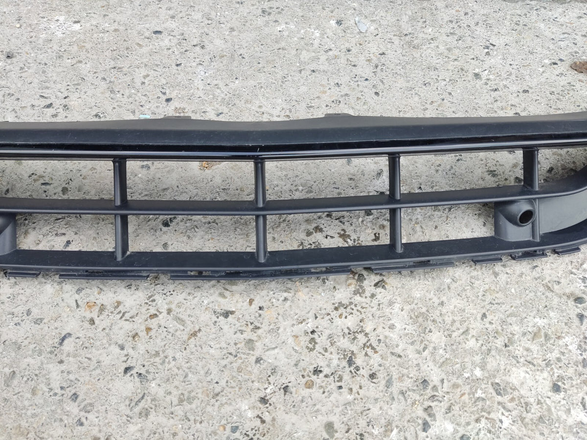 2021-2023 Mercedes-Benz GLA 250 AMG Front Bumper lower Center Grille OEM