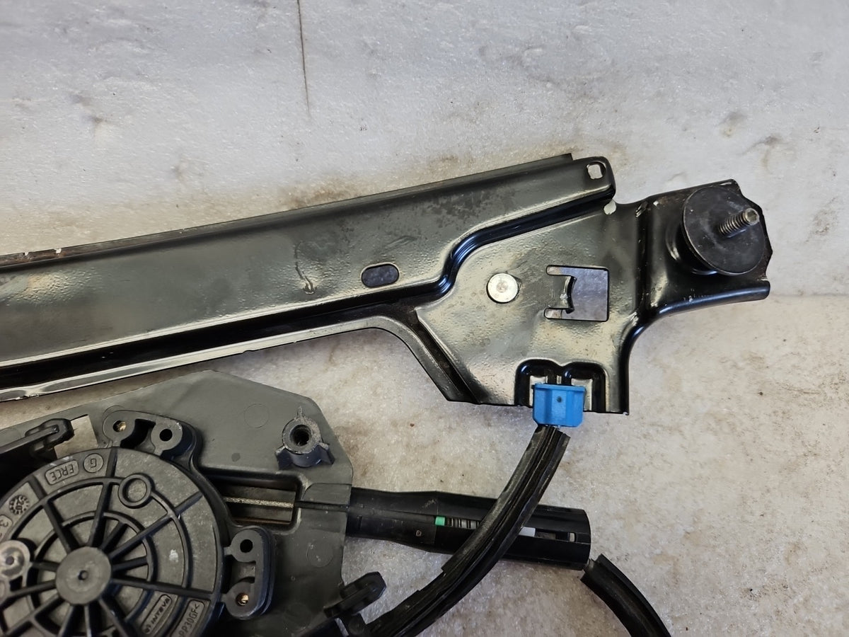 2021-2024 Tesla Model X Rear Right Window Regulator Motor Assy OEM 1614127-00-C