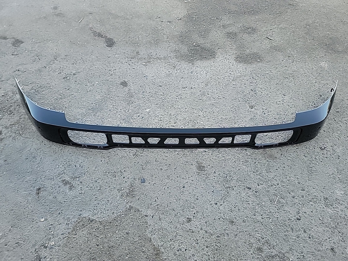 RIVIAN 2021-2024 Front Bumper R1 FRONT BLACK APPLIQUE PT00080423-B