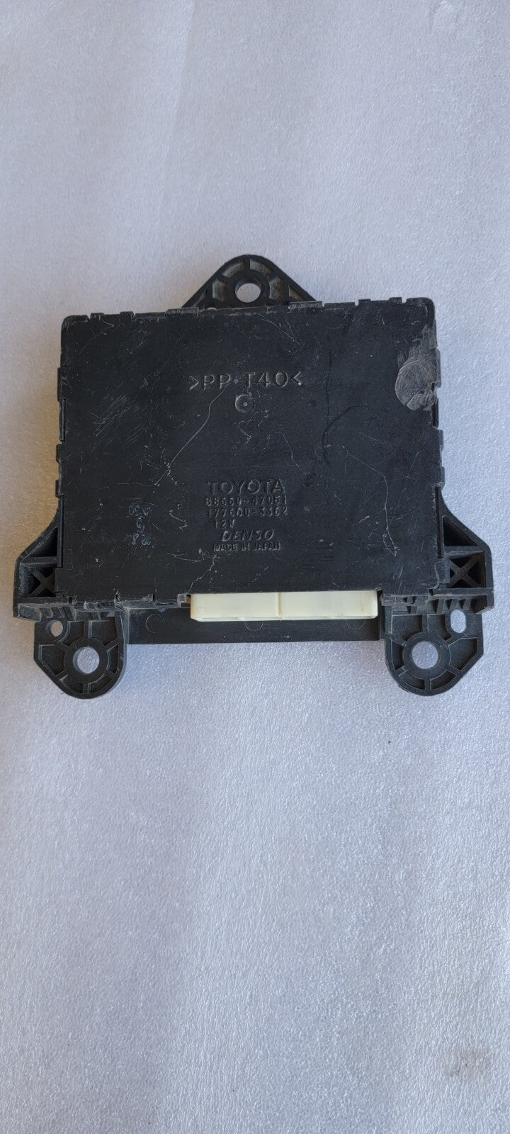 2004—2009 TOYOTA PRIUS TEMPERATURE CONTROL MODULE 88650-47051
