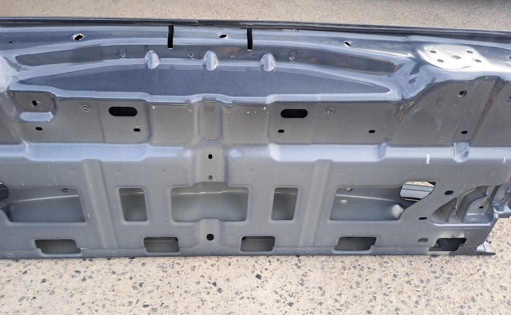 2021-2024 RIVIAN R1T REAR BACK DOOR TAILGATE TRUNK LID SHELL OEM Gray