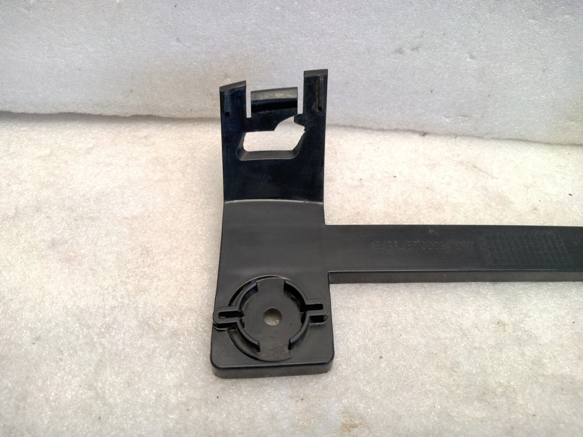 2015-2019 TESLA MODEL X LEFT HEADLIGHT SUPPORT BRACKET 1046957-00-F OEM