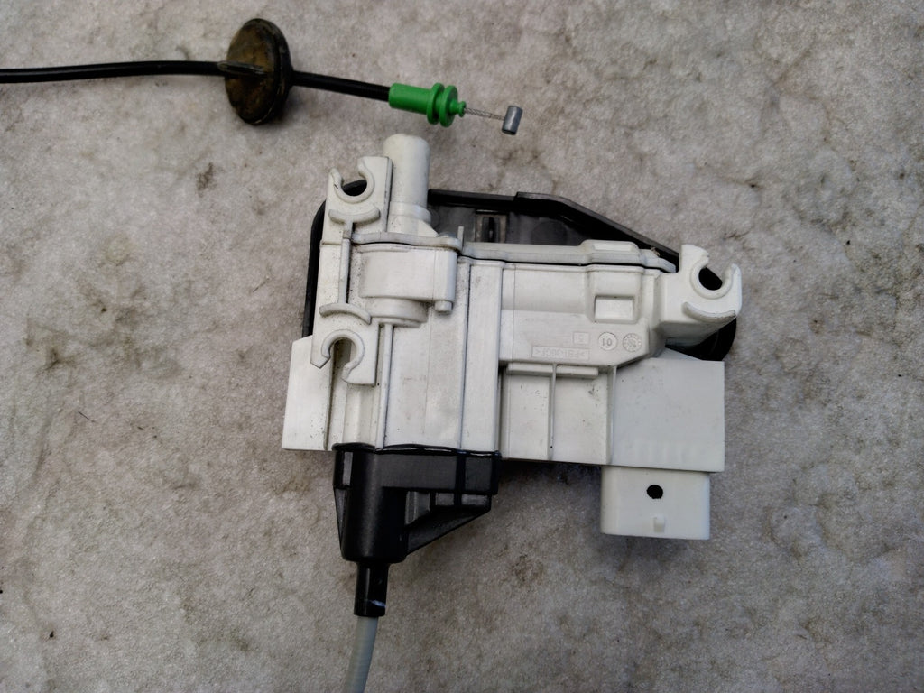 2018-2021 Tesla Model X Door Lock Latch Left Front 1126199-00-B OEM
