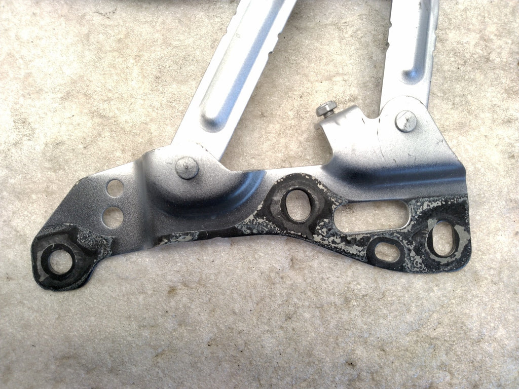 TESLA MODEL X HOOD HINGE LEFT DRIVER 2016-2020 1058041-00-H OEM