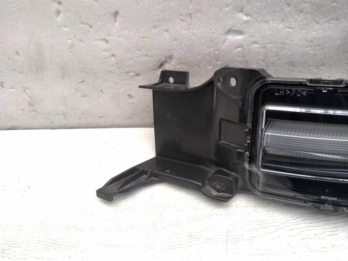 2025-2026 Rivian R1T/R1S Front LH Turn Signal Fog Light GENUINE PT00882632-C OEM