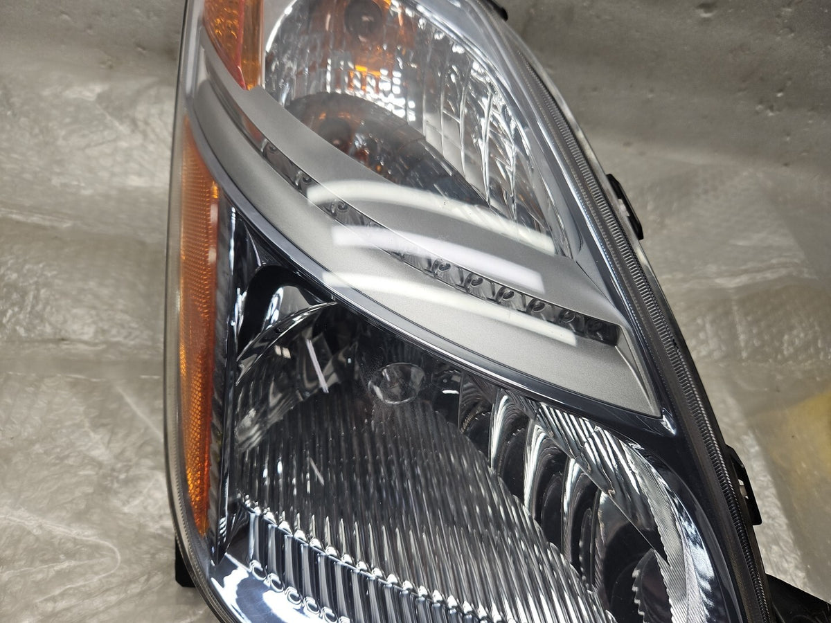 2006-2009 Toyota Prius Right Side OE Style HID Headlight Lamp Chrome OEM