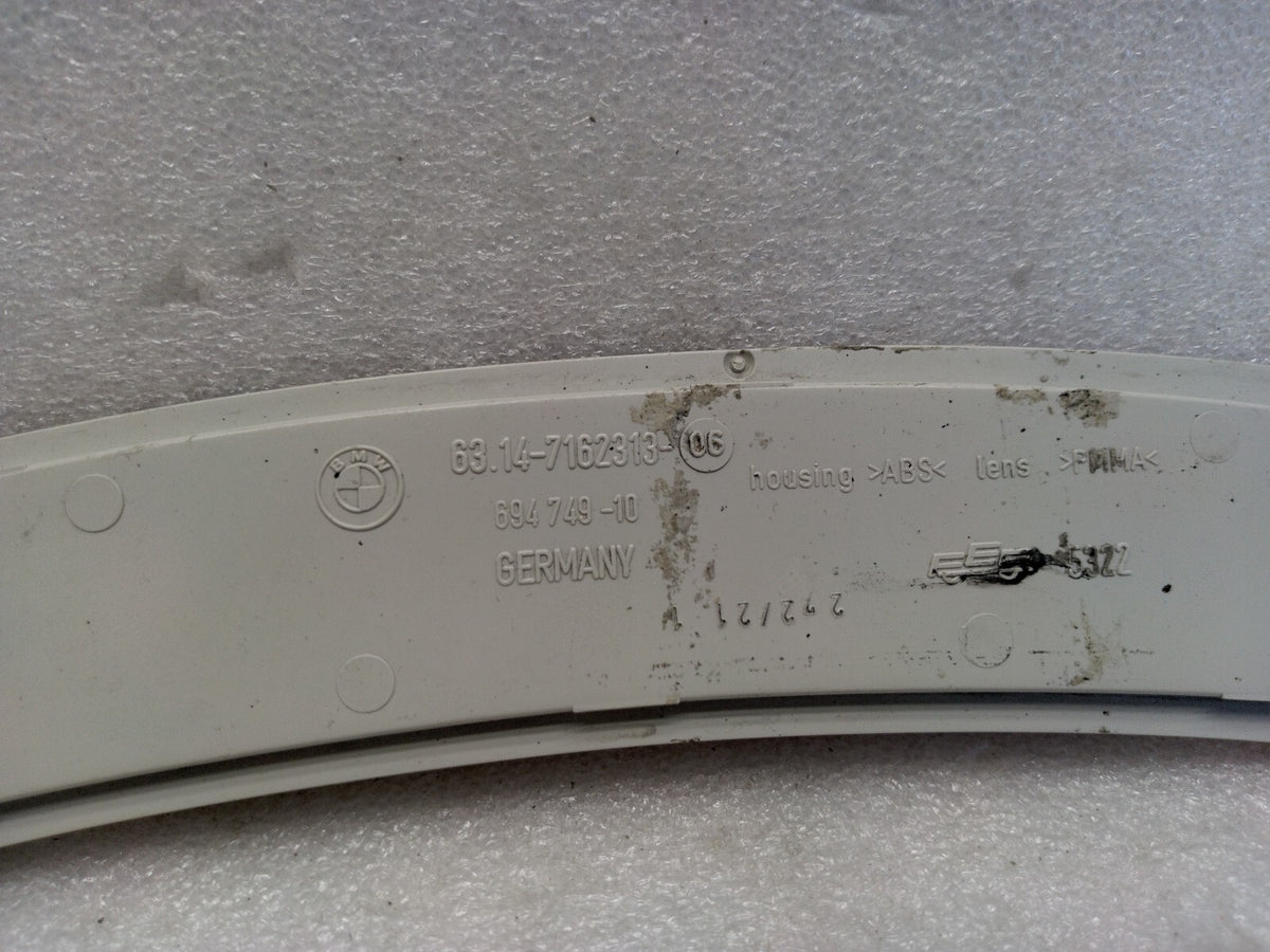2007-2013 BMW 3 SERIES FRONT BUMPER REFLECTOR LEFT SIDE 63.14-7162313-06 OEM