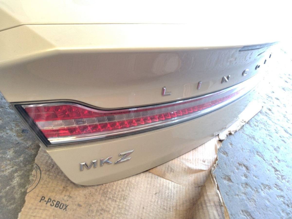 2013-2020 LINCOLN MKZ TRUNK/DECKLID/HATCH/CAMARA/TAILGATE BEIGE COLOR OEM